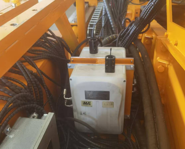 提升煤礦設備管理效率：石家莊煤機掘進機齒輪系統(tǒng)在線油液監(jiān)測應用