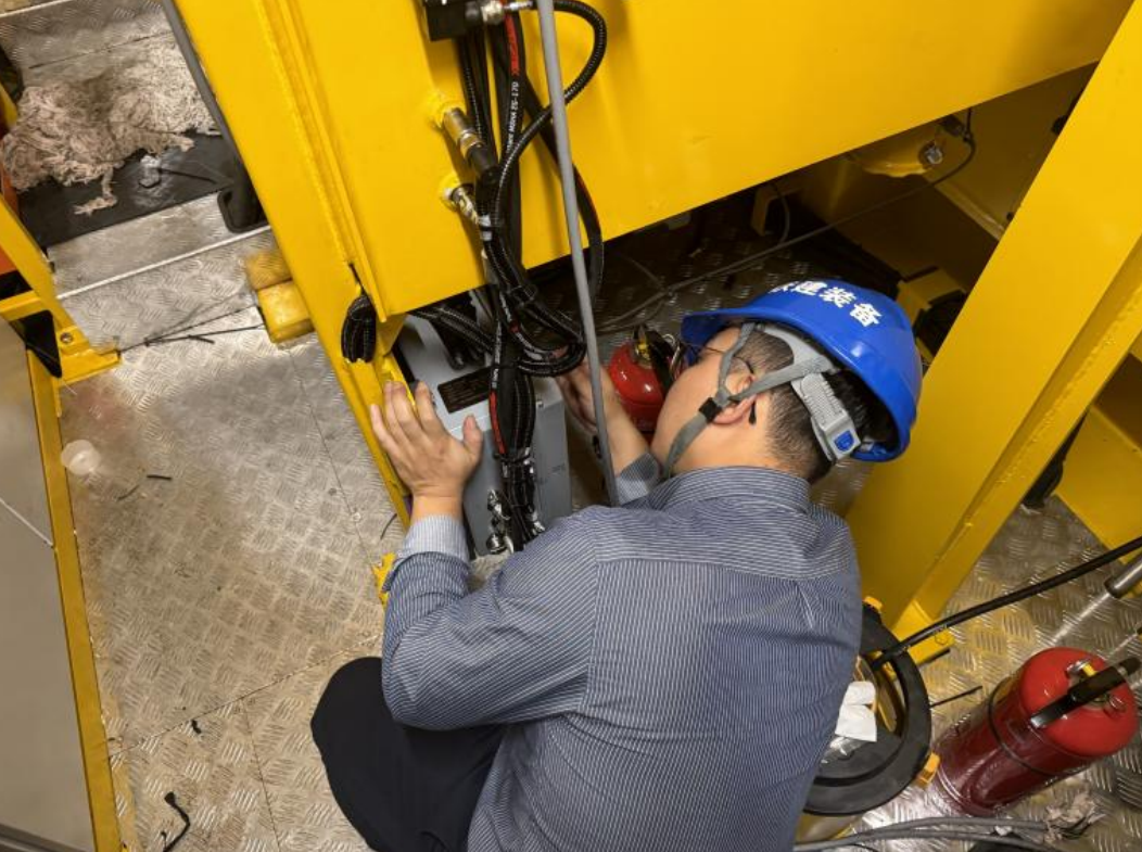 鐵路工程行業(yè)應(yīng)用案例：壓軌列車智能在線油液監(jiān)測(cè)與數(shù)據(jù)化管理 圖4